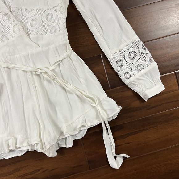 Lovers + Friends Women's Size Small White Crochet Jesse Romper Long Sleeve - Picture 3 of 9